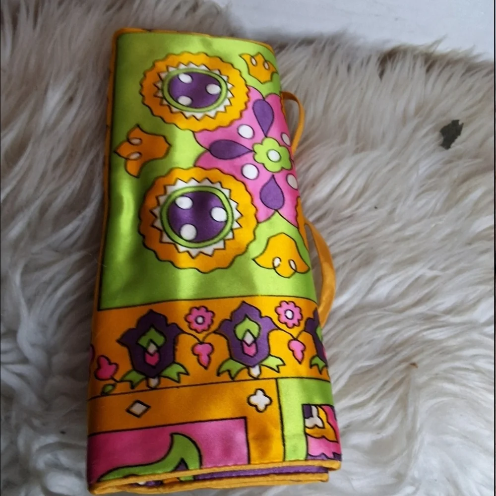Vintage Multicolor Jewelry Organizer